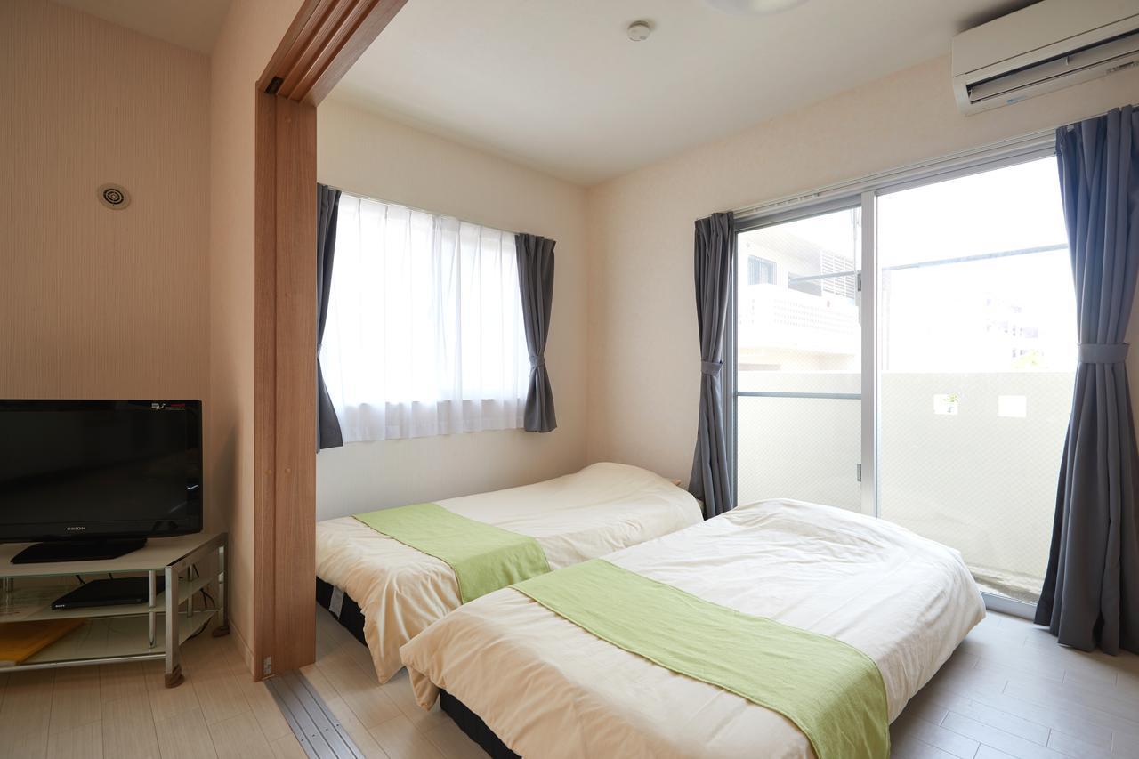 Rainbow Terrace Ginowan Apartment Bagian luar foto