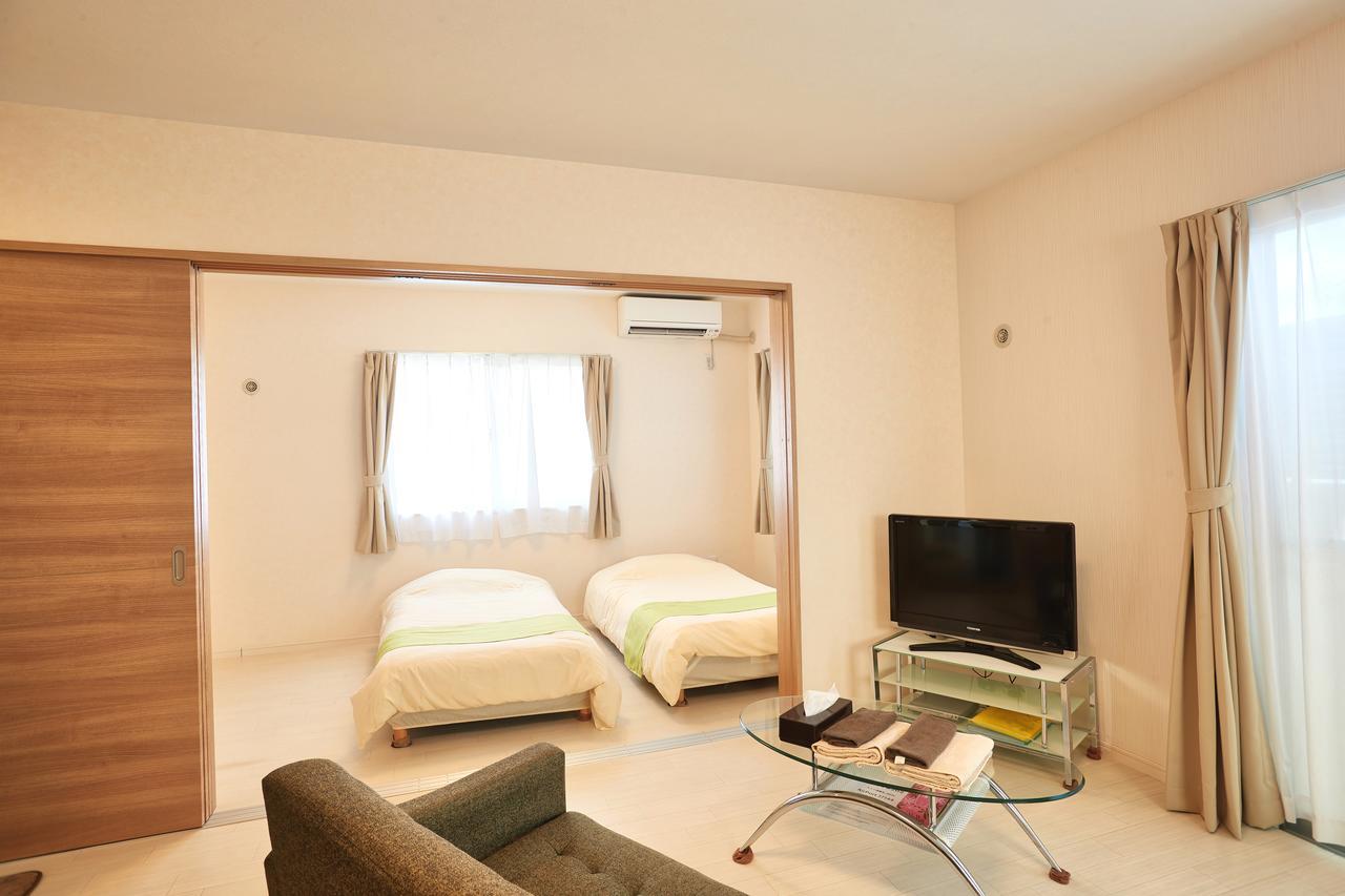 Rainbow Terrace Ginowan Apartment Bagian luar foto