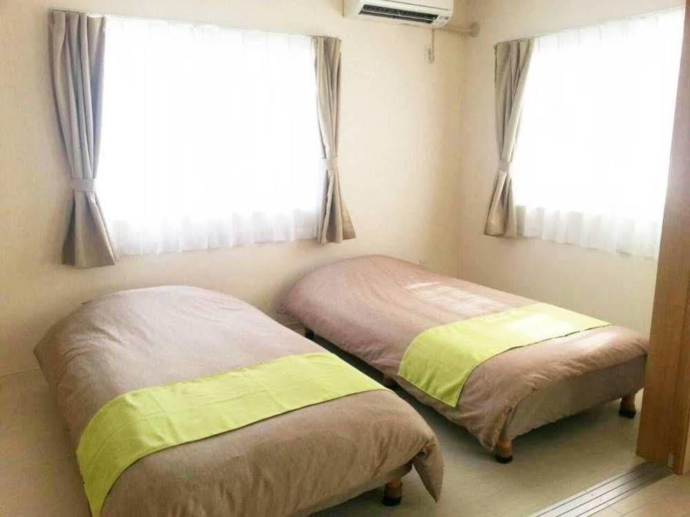 Rainbow Terrace Ginowan Apartment Bagian luar foto